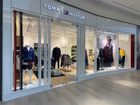 tommy hilfiger shopping.